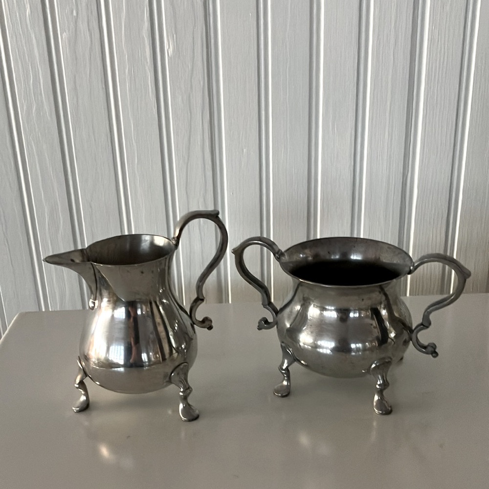 Vintage Stieff Pewter Colonial Williamsburg Silver Creamer and Sugar Set - Picture 12 of 13